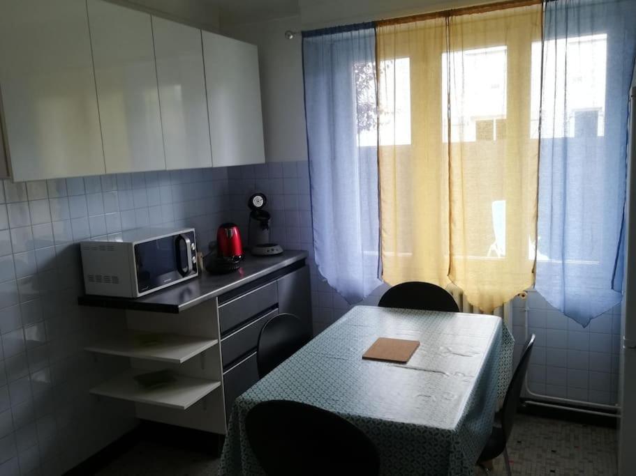Appartement Dans Villa Pau Exteriér fotografie